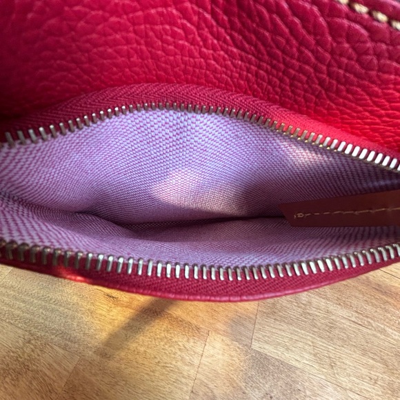 Dooney & Bourke Red Pebble Leather Crossbody Letter Carrier Bag Pouchette - Picture 9 of 10